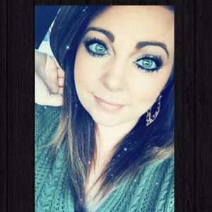 Meet your Posher, Courtney